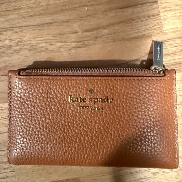 kate spade Handbags - Kate Spade Tan Leather Card Holder